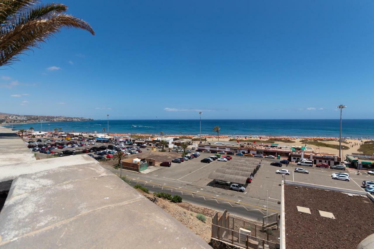 Primera Linea De Playa Del Ingles Y Las Dunas De Maspalomas Exterior photo